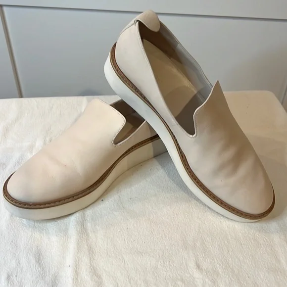 Vince loafers cream color with leather detail and white sole, size 7. - Picture 1 of 8
